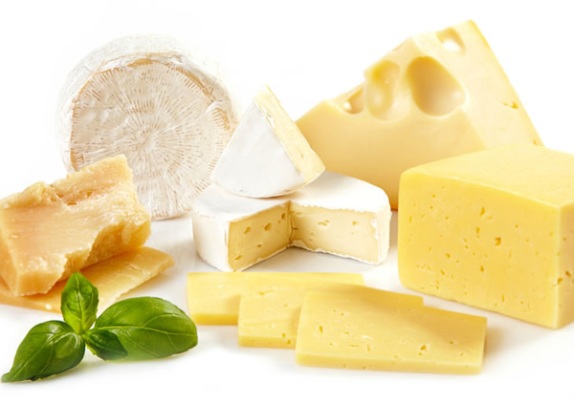 Сыр – невероятно питательный продукт.